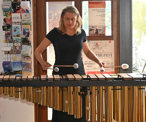 14Blau Marimba