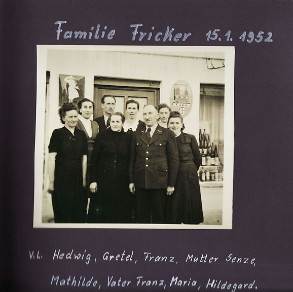 2 Familie 1952 neu