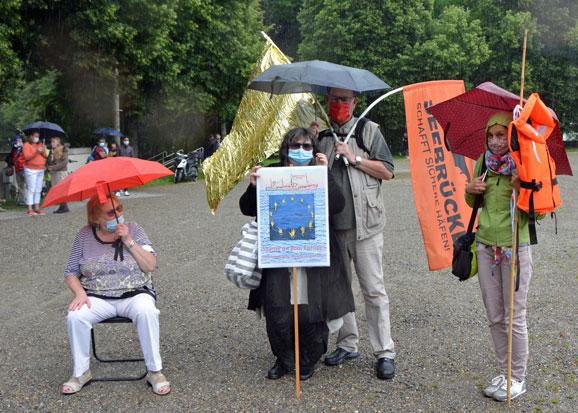 Demonstrieren für Seenotrettung