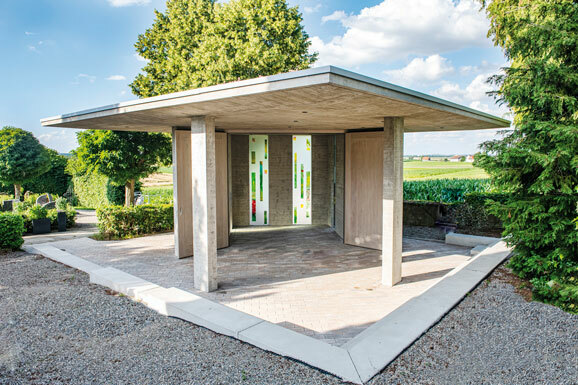 2 07 2 Verabschiedungsstaette Irmgard Maier Andrea Ege