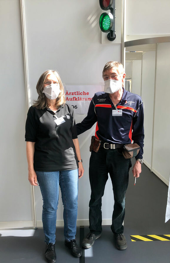 Das Landratsamt stellt die Servicekräfte die Kassenärztliche Vereinigung die Ärzteschaftjpg