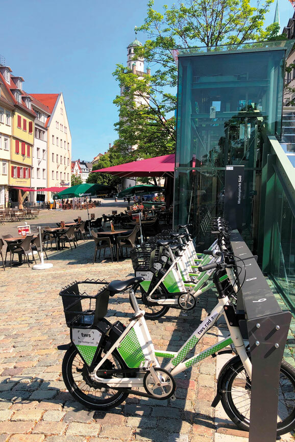 E Bikes am Ravensburger Marienplatz. Foto Andrea Reck