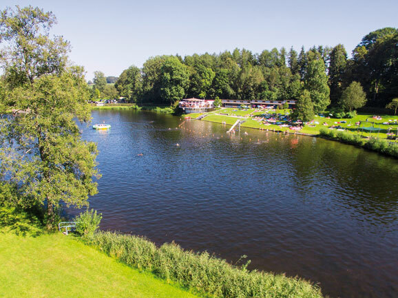 Naturbad Ziegelweiher in Ochsenhausen. Foto Stadt Ochsenhausen