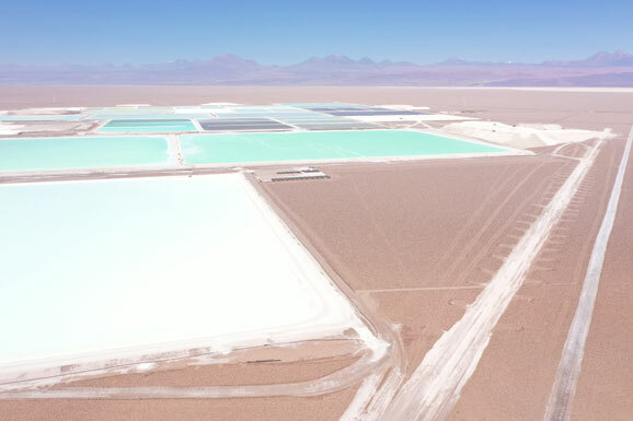 642c30f04e350699eb3116b1 3 Ignacio Acosta Aerial view Abermarle lithium evaporation ponds 2022