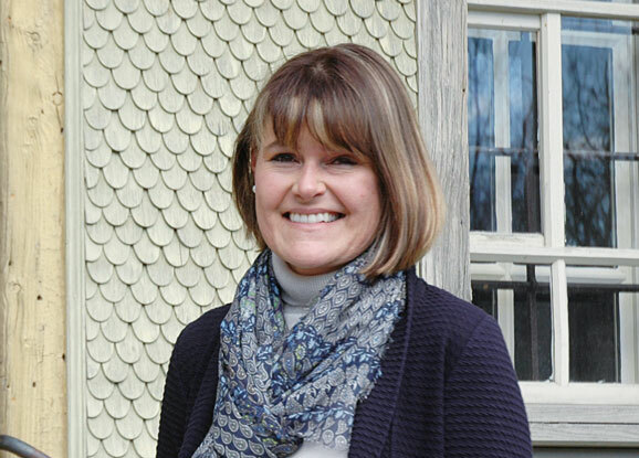 Tanja Kreutzer vor dem Blaserhof im Museum Foto Alina Schellinger
