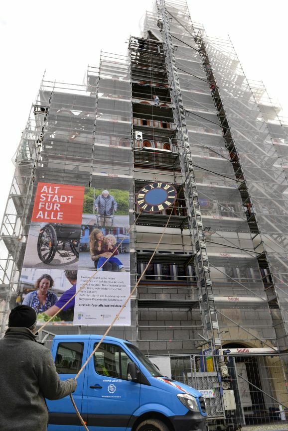 04Rathausziffernblatt