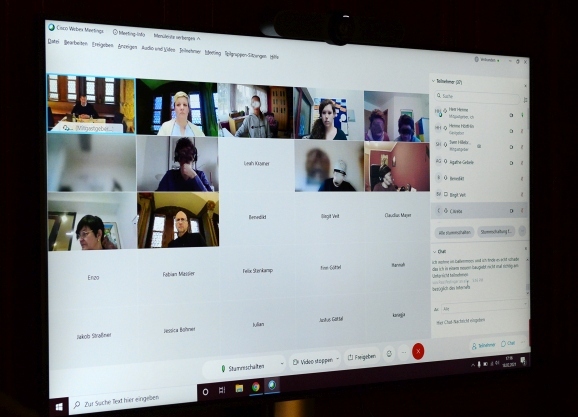 HHH Bildschirm 2 Unkenntlich Extern bearbeitet 578