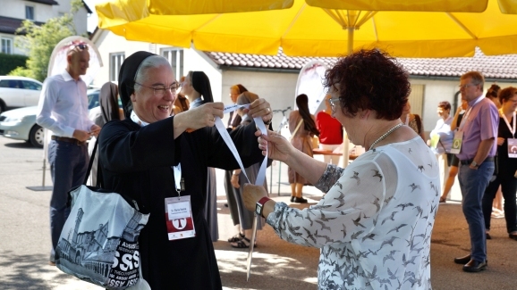 dbszrechts Sr Maria Hanna links Gerlinde Kretschmann