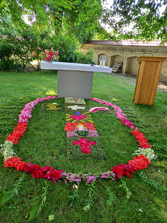 21Fron MW Blumenteppich