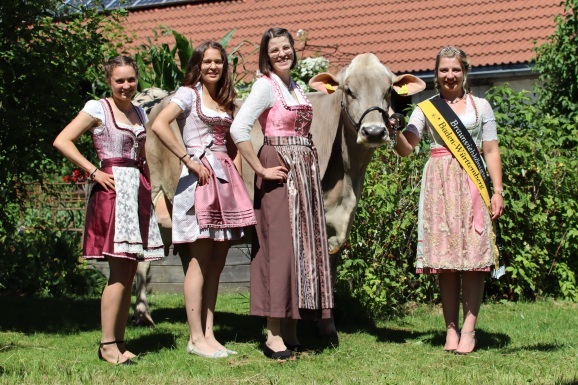 17 v.l.n.r Isabell Allmendinger Tanja Hofer Edith Huber Regina Dilger