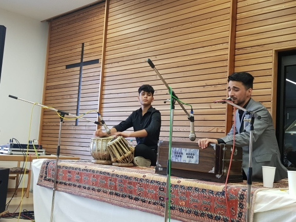 14 Afghanische Musiker in Bad Waldsee