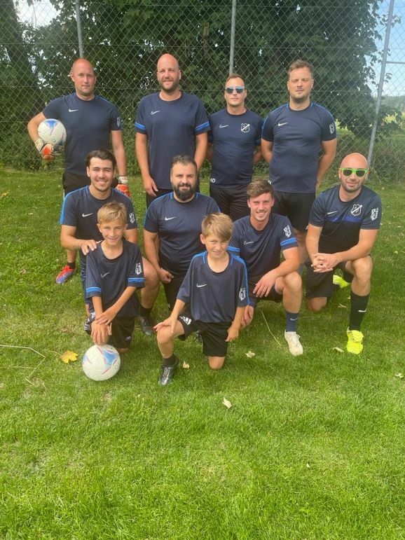 Fünf Kannen für Billi