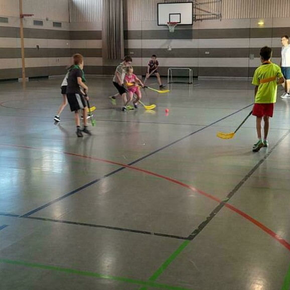 28floorball