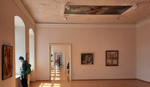 03 reiBlick in die Ausstellung Junge Kunst in OberschwabenNEU