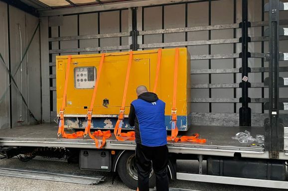 2022 03 17 verladen stromaggregat deutschland