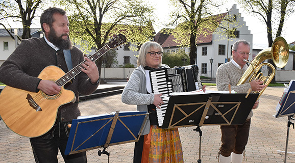 07MaibaumMusiktrio