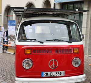 reiDieser VW Bully hat die Energie von seinem Solardach